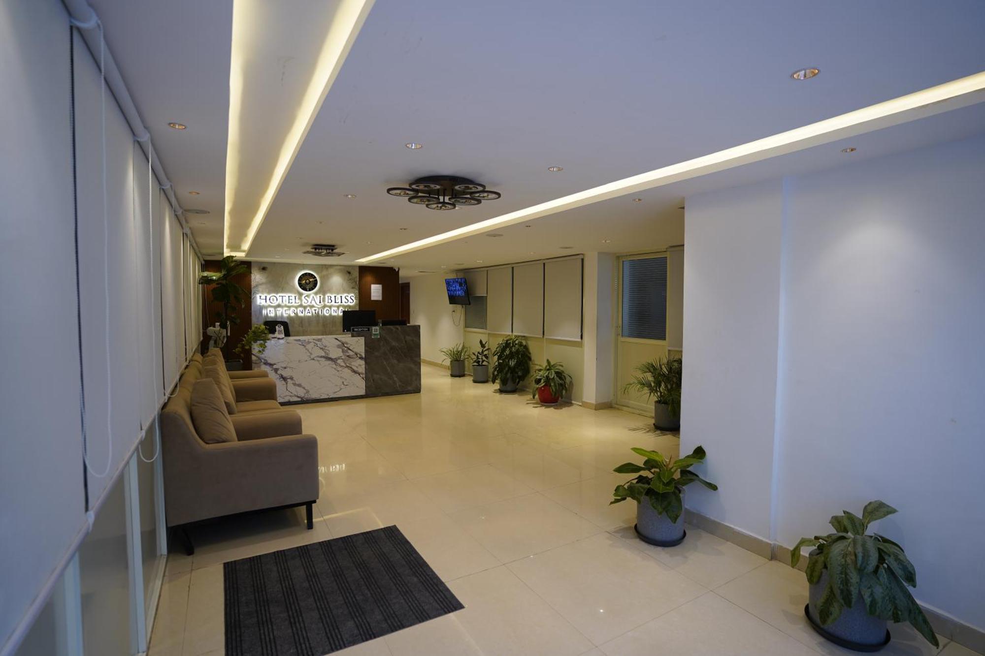 מלון העיר בנגלור Sai Bliss Residency, Manyata Tech Park מראה חיצוני תמונה