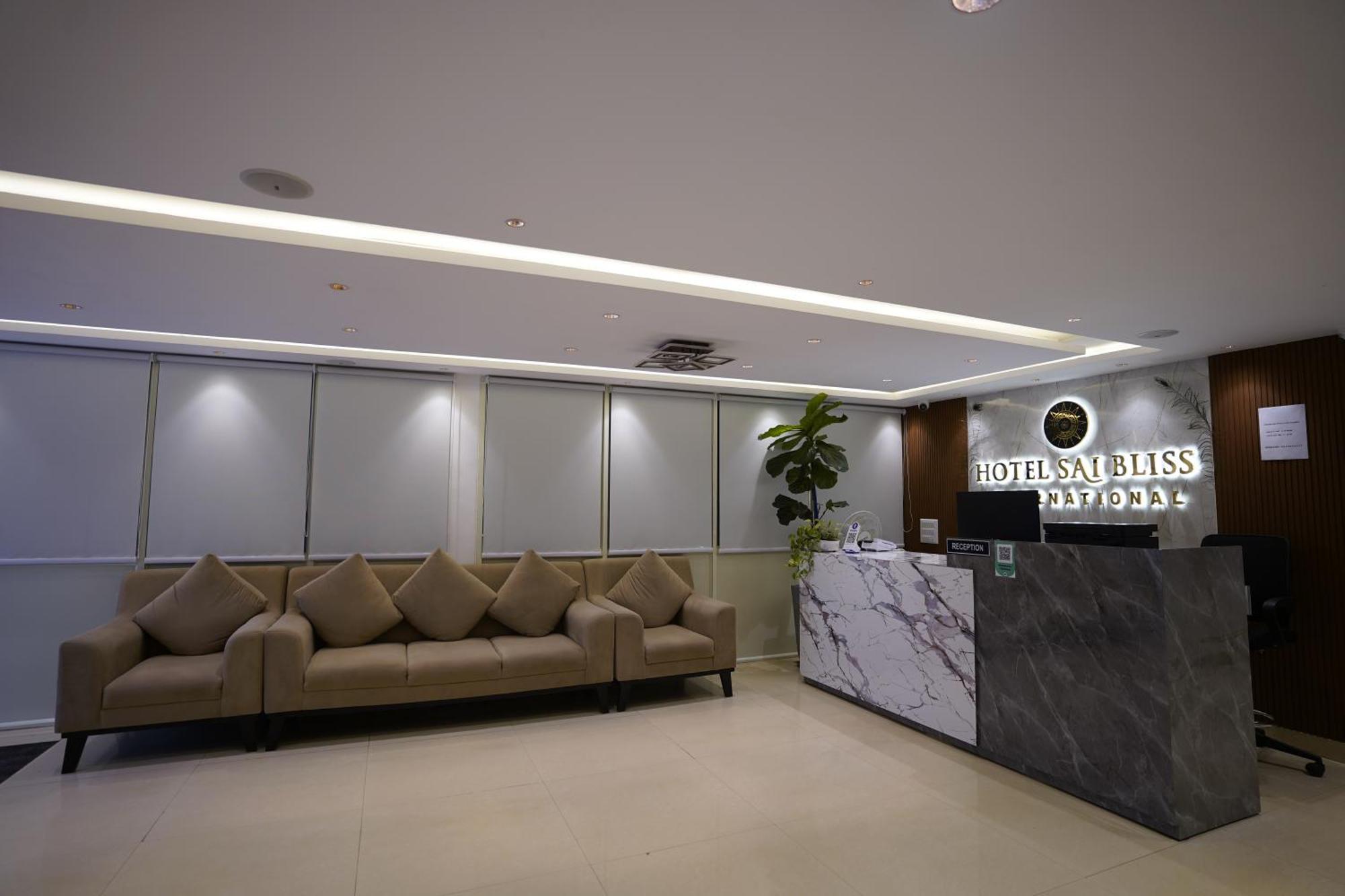 מלון העיר בנגלור Sai Bliss Residency, Manyata Tech Park מראה חיצוני תמונה
